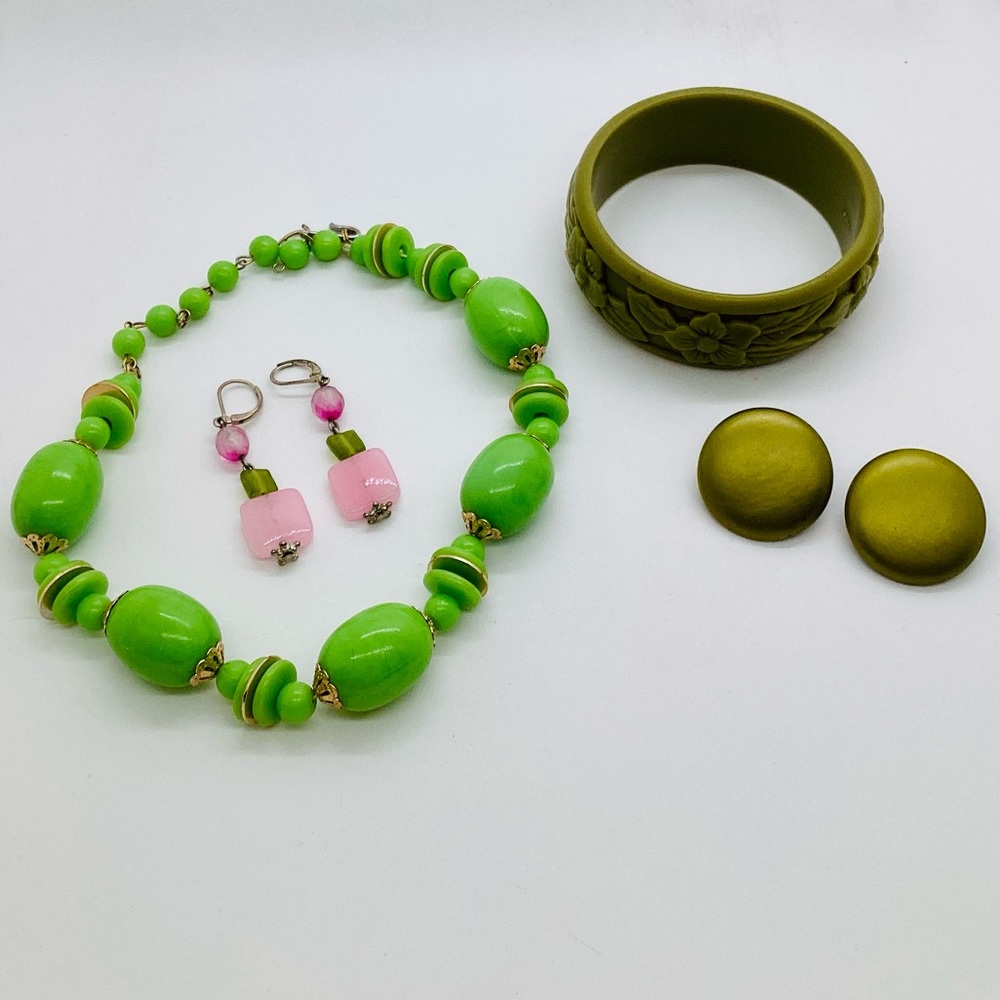Retro Vintage Green Jewelry lot